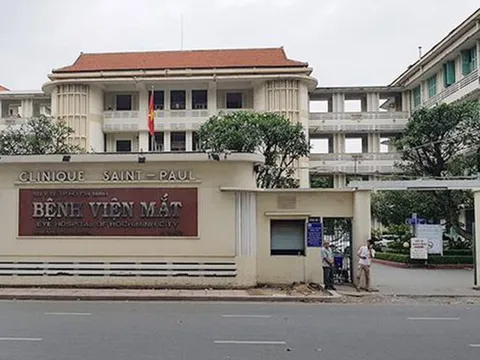 Cần làm rõ Bệnh viện Mắt TP.HCM đấu thầu 'phân biệt' y tế 'công và tư'?!